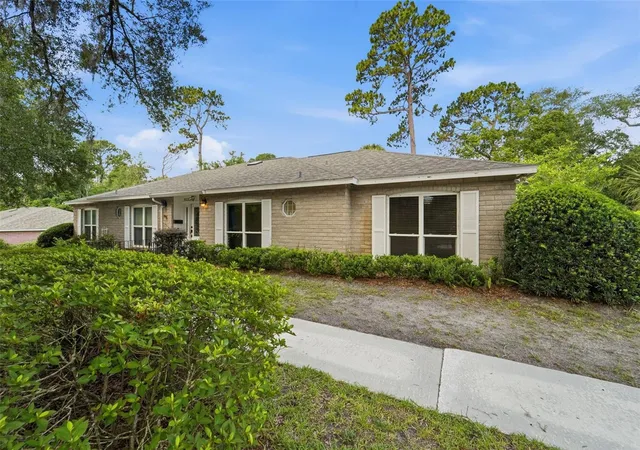 5th image of 820 S Hl Ave, DeLand, FL 32724