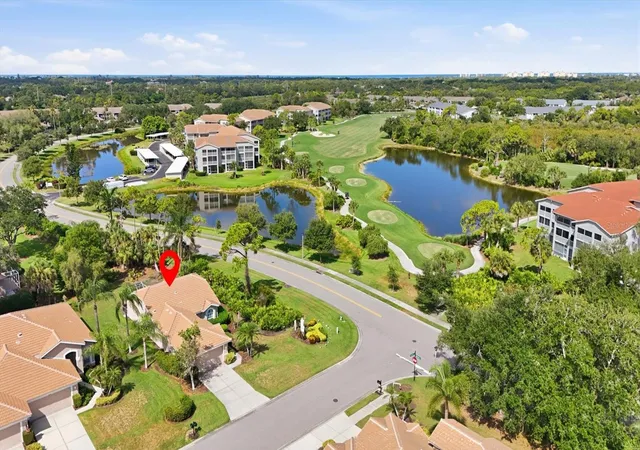 Photo 3 of Single family home for sale at 9402 Forest Hills Cir, Sarasota, FL 34238 | MLS# A4697494 | Listing updated on 2026-10-04