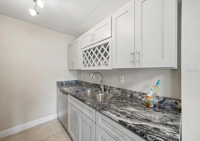 Photo 4 of Condo for sale at 4843 Coquina Key Dr SE #A, Saint Petersburg, FL 33705 | MLS# TB8520788 | Listing updated on 2026-10-20