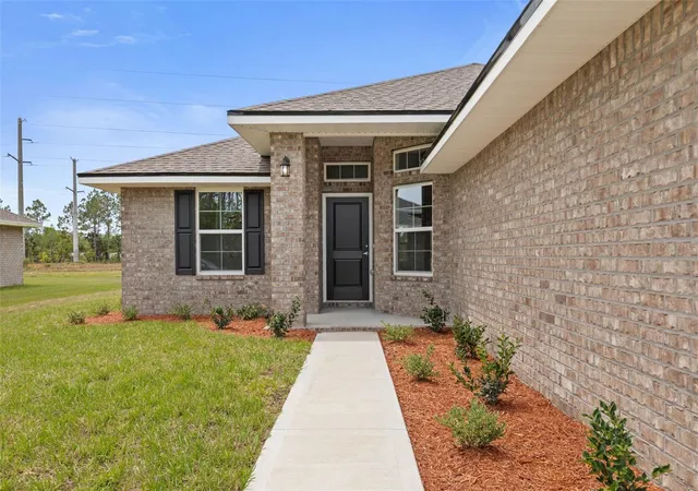 Photo 2 of Sale Pending at 14 Sleeping Beauty Pl, Palm Coast, FL 32164 | MLS# FC319370 | Listing updated on 2026-06-19