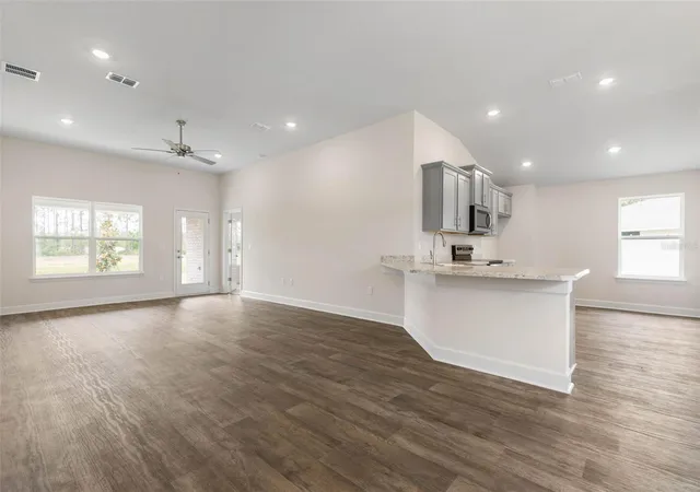 Photo 2 of Sale Pending at 14 Sleeping Beauty Pl, Palm Coast, FL 32164 | MLS# FC319370 | Listing updated on 2026-06-19
