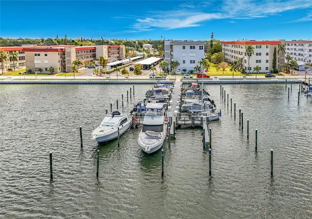 Homes for sale in Gulfport, FL | 3018 59th St S #103, Gulfport, FL 33707 | MLS# TB8520804