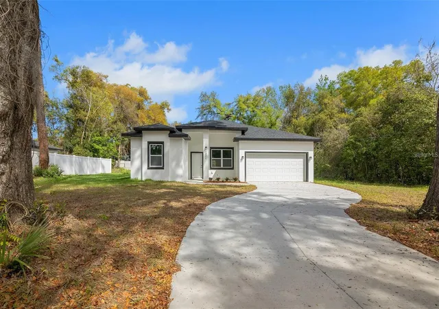 Photo 1 of Single family home for sale at 1221 Sw 5th Street, Ocala, FL 34471 | MLS# S5152143 | Listing updated on 2026-08-26