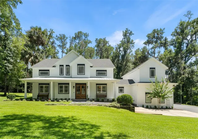 1st image of 994 Sw 37th Pl Rd, Ocala, FL 34471 | MLS# OM726936
