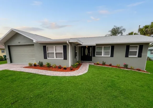 3rd image of 907 Valentina Dr, Dundee, FL 33838 | MLS# S5152144