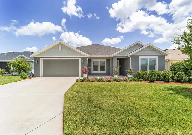 Photo 3 of Single family home for sale at 6557 Mcknight Loop, The Villages, FL 34762 | MLS# G5113995 | Listing updated on 2026-09-21