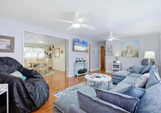 Photo 4 of Manufactured home for sale at 1006 42nd Avenue Dr E, Ellenton, FL 34222 | MLS# A4697511 | Listing updated on 2026-06-30