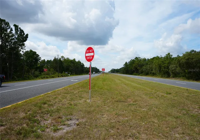 3rd image of 18284 Commercial Wy, Weeki Wachee, FL 34614 | MLS# W7886865