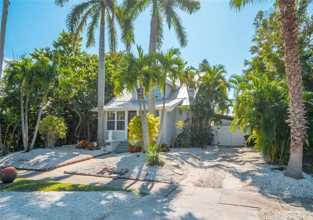 Homes for sale in St Pete Beach, FL | 3310 E Maritana Dr, St Pete Beach, FL 33706 | MLS# TB8520828