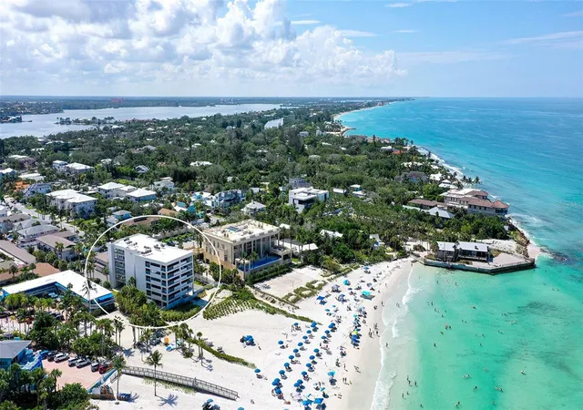 5th image of 1001 Pt Of Rocks Rd, Sarasota, FL 34242