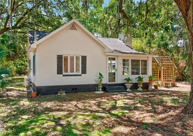 Photo 3 of Single family home for sale at 112 N Lake Ave, Leesburg, FL 34748 | MLS# O6418144 | Listing updated on 2026-10-19