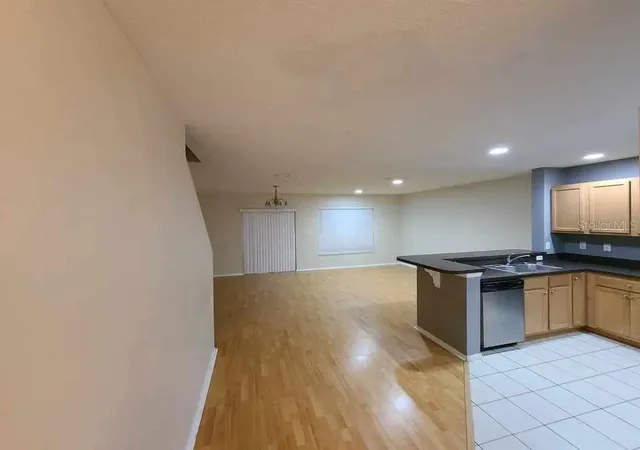 Photo 4 of Townhouse for sale at 1034 Chalcedony St, Kissimmee, FL 34744 | MLS# S5152151 | Listing updated on 2026-08-11