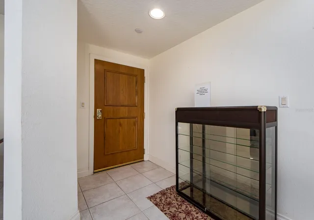 4th image of 1180 Gulf Blvd #1703, Clearwater Beach, FL 33767 | MLS# TB8520880