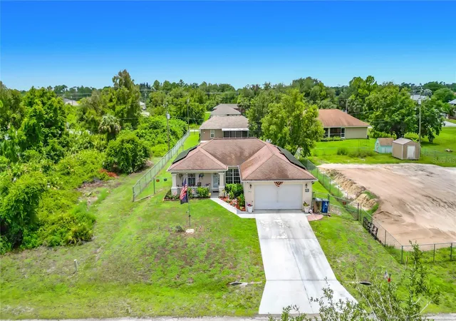 5th image of 2903 38Th St Sw, Lehigh Acres, FL 33976 | MLS# C7527520