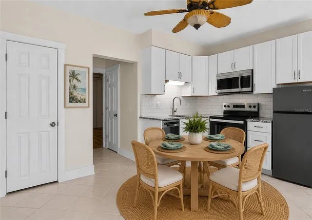 5th image of 908 Villas Dr #23, Venice, FL 34285 | MLS# N6144768