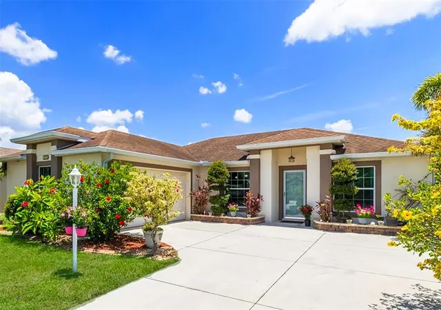 Photo 3 of Single family home for sale at 3215 55th Street E, Palmetto, FL 34221 | MLS# A4697527 | Listing updated on 2026-08-19