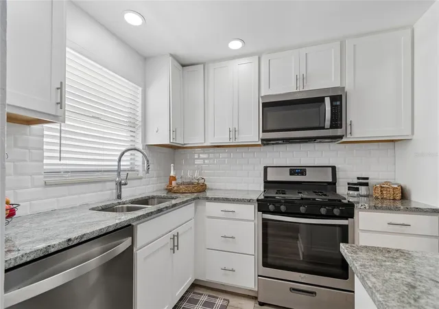 Photo 3 of Condo for sale at 5980 Shore Blvd S #909, Gulfport, FL 33707 | MLS# TB8520909 | Listing updated on 2026-08-28