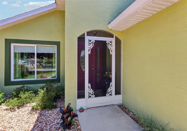 Photo 4 of Single family home for sale at 76 Fairway Cir, Umatilla, FL 32784 | MLS# G5114002 | Listing updated on 2026-09-22