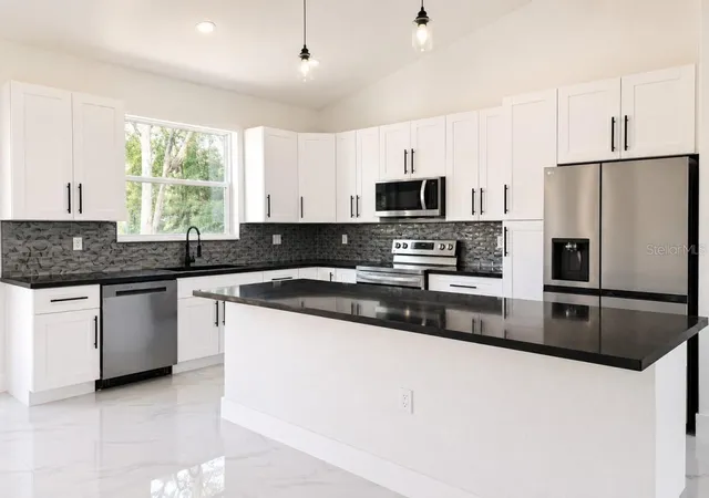 3rd image of 3476 Se Hwy 484, Belleview, FL 34420 | MLS# A4697533