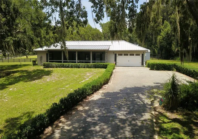 Photo 5 of House for sale at 16945 W Phil C Peters Rd, Winter Garden, FL 34787 | MLS# O6418208 | Listing updated on 2026-08-05