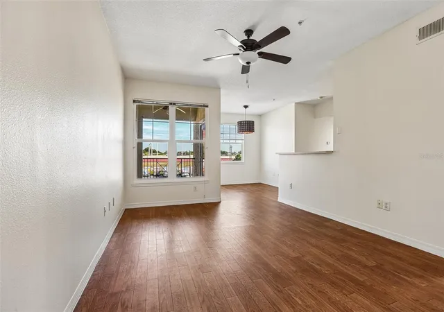 Photo 4 of Condo for sale at 1810 E Palm Ave #5322, Tampa, FL 33605 | MLS# TB8520943 | Listing updated on 2026-10-14