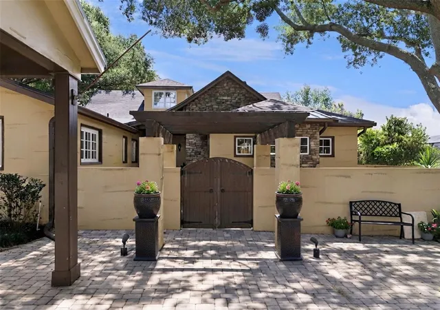3rd image of 1629 Hempel Ave, Windermere, FL 34786 | MLS# O6418226