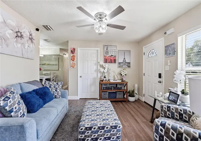 Photo 2 of Single family home for sale at 1410 Kozart Ct, Orlando, FL 32811 | MLS# O6418244 | Listing updated on 2026-08-27