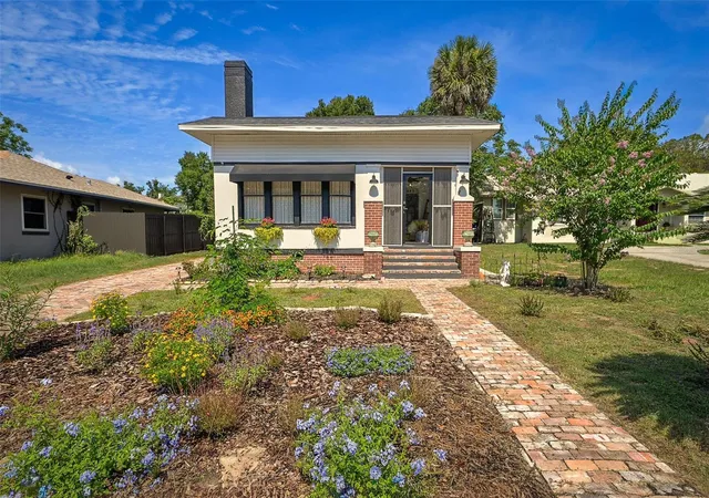 2nd image of 740 Summit St, Eustis, FL 32726 | MLS# O6418249
