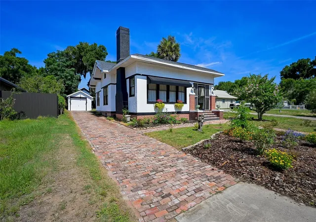 4th image of 740 Summit St, Eustis, FL 32726 | MLS# O6418249