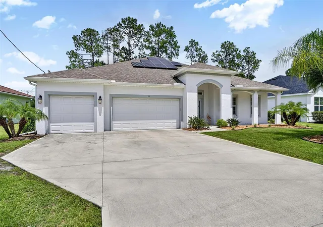 Photo 2 of Single family home for sale at 34 Bunker Hl Dr, Palm Coast, FL 32137 | MLS# FC319385 | Listing updated on 2026-10-02