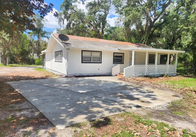 2nd image of 3213 E Diana St, Tampa, FL 33610 | MLS# TB8520987