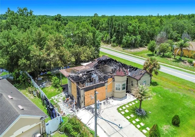 Photo 2 of Single family home for sale at 521 Mallard Ct, Kissimmee, FL 34759 | MLS# S5152171 | Listing updated on 2026-08-27