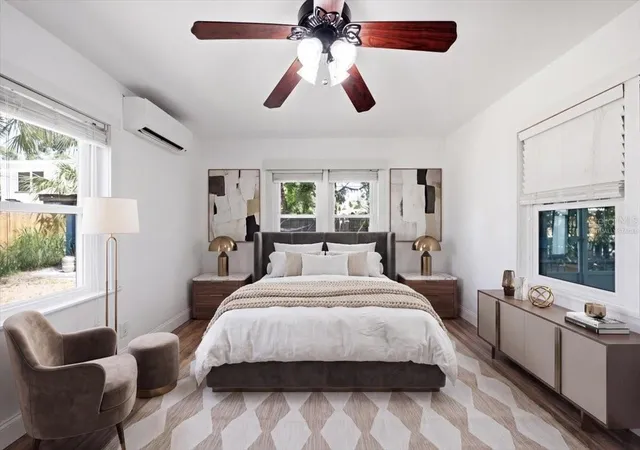 3rd image of 745 Alamanda Wy S, St Petersburg, FL 33705 | MLS# TB8520989