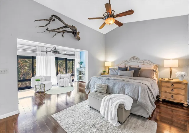 Photo 2 of Townhouse for sale at 990 San Carlos Ct NE, Saint Petersburg, FL 33702 | MLS# TB8521003 | Listing updated on 2026-09-12