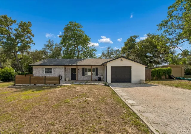 3rd image of 118 Horst Rd, Brandon, FL 33510 | MLS# TB8521024