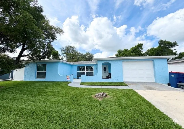 Homes for sale in Port Richey, FL | 7040 Fox Hollow Dr, Port Richey, FL 34668 | MLS# W7886876