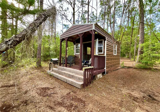 2nd image of 125 Silver Dollar Pond Rd, Hawthorne, FL 32640 | MLS# GC541335