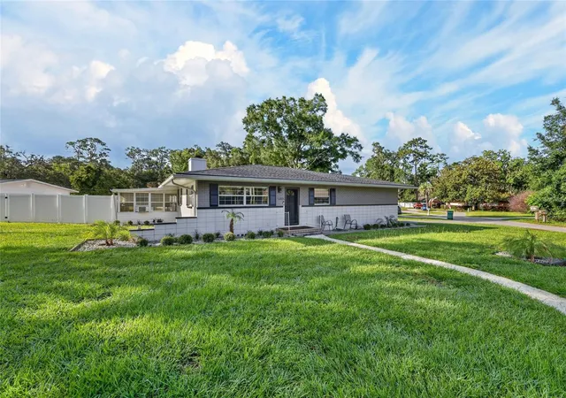 2nd image of 3408 Se 13th Pl, Ocala, FL 34471 | MLS# OM726985