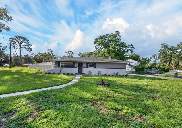 3rd image of 3408 Se 13Th Pl, Ocala, FL 34471 | MLS# OM726985