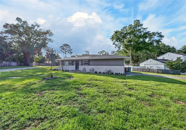 4th image of 3408 Se 13Th Pl, Ocala, FL 34471 | MLS# OM726985