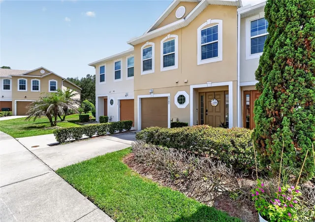 Photo 1 of Townhouse for sale at 3747 Woodbury Hl Loop, Lakeland, FL 33810 | MLS# L4962904 | Listing updated on 2026-08-29