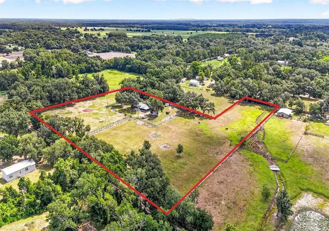 Photo 2 of Single family home for sale at 5702 Tindale Rd, Plant City, FL 33565 | MLS# TB8521055 | Listing updated on 2026-09-15