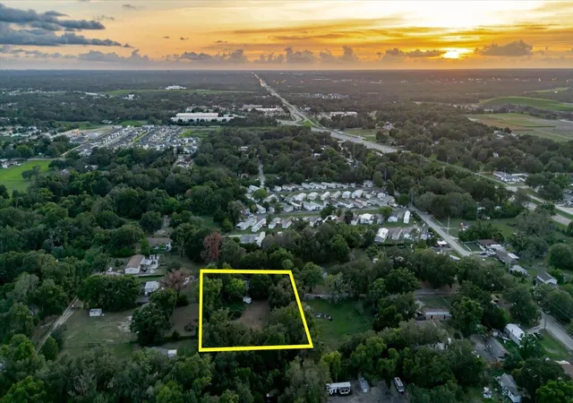 3rd image of 11152 Galaxy Ln, Thonotosassa, FL 33592 | MLS# TB8521061