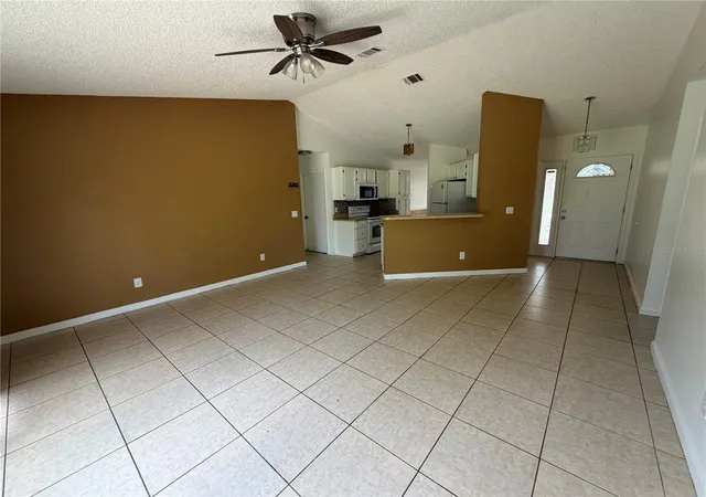 Photo 4 of Single family home for sale at 8061 Windy Hl Way, Orlando, FL 32818 | MLS# O6418300 | Listing updated on 2026-08-21