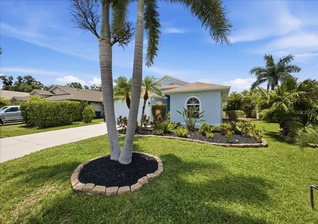 3rd image of 5231 Lansdowne Wy, Palmetto, FL 34221 | MLS# L4962905