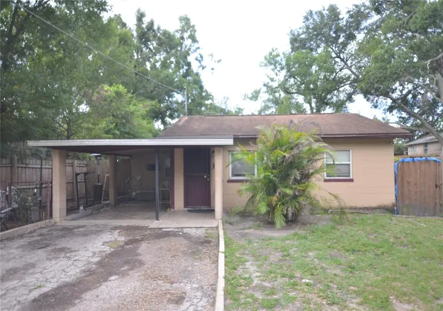 Photo 1 of Single family home for sale at 1607 E Nome St, Tampa, FL 33604 | MLS# TB8521069 | Listing updated on 2026-09-01