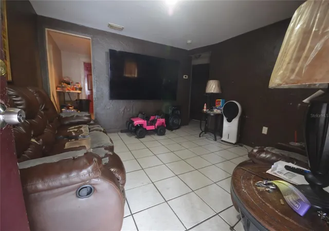 Photo 2 of Single family home for sale at 1607 E Nome St, Tampa, FL 33604 | MLS# TB8521069 | Listing updated on 2026-09-01