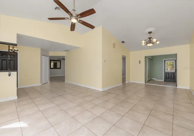 5th image of 10033 Stonecrop Ave, Englewood, FL 34224 | MLS# C7527534