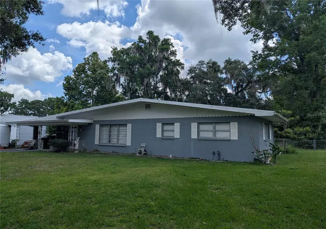Homes for sale in Floral City, FL | 7633 S Crescent Loop, Floral City, FL 34436 | MLS# W7886882