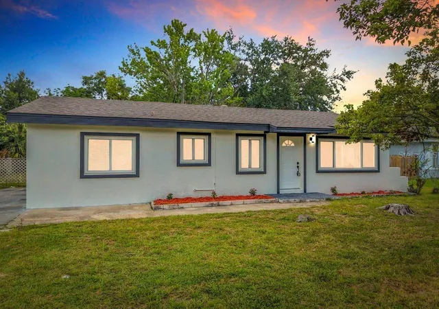 1st image of 825 E Church Ave, Longwood, FL 32750 | MLS# O6418314